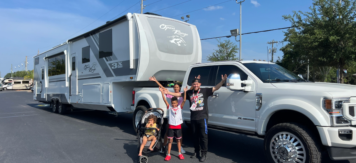 Janita & Michael Waldt – Young, Waldt & Free: A Highland Ridge Pathfinder Embracing the RV Lifestyle